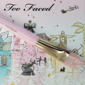 Too Faced Pink Foundation Concealer Teddy Bear Hair Brush (Full Size)